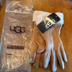 UGG Women's Brown and Cream Mittens